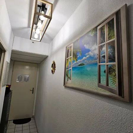 T2 En Rez De Jardin A 150m De La Avec Piscine Et Parking Appartement *